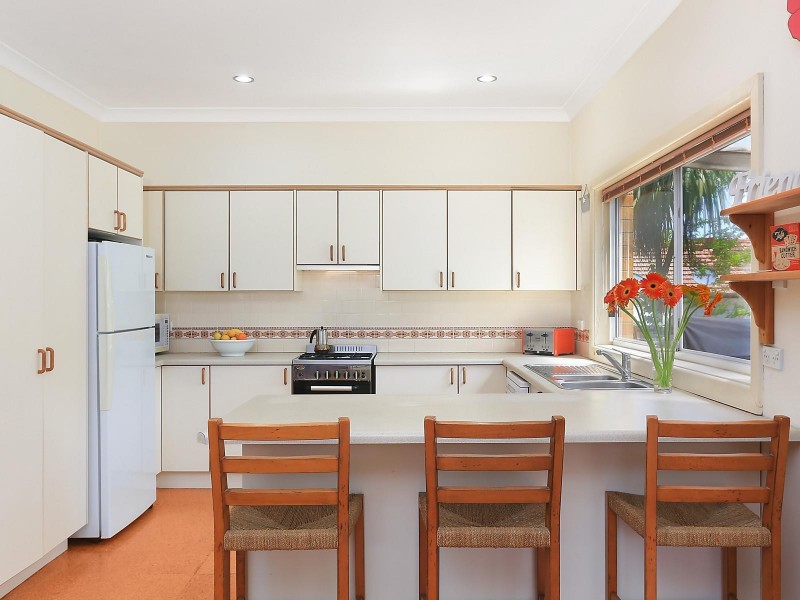 27 Allawah Avenue, Elanora Heights NSW 2101