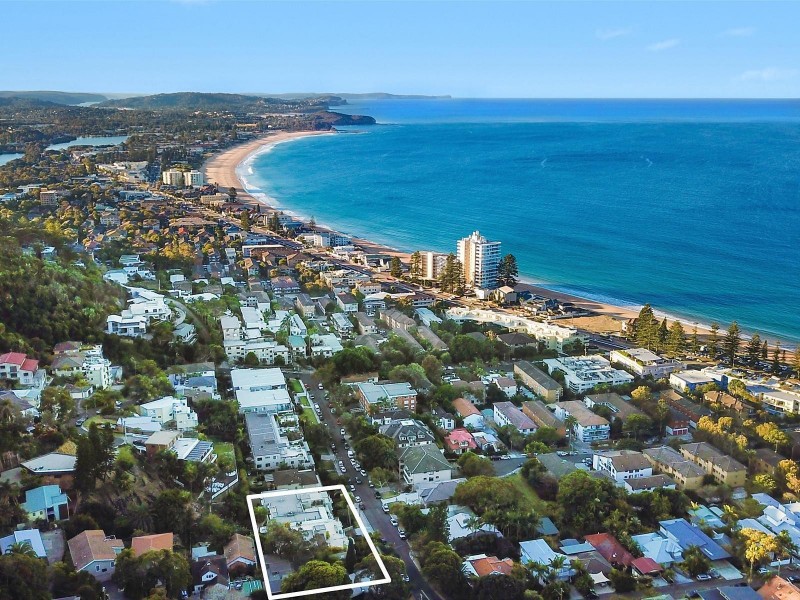 27/4-10 The Avenue, Collaroy NSW 2097