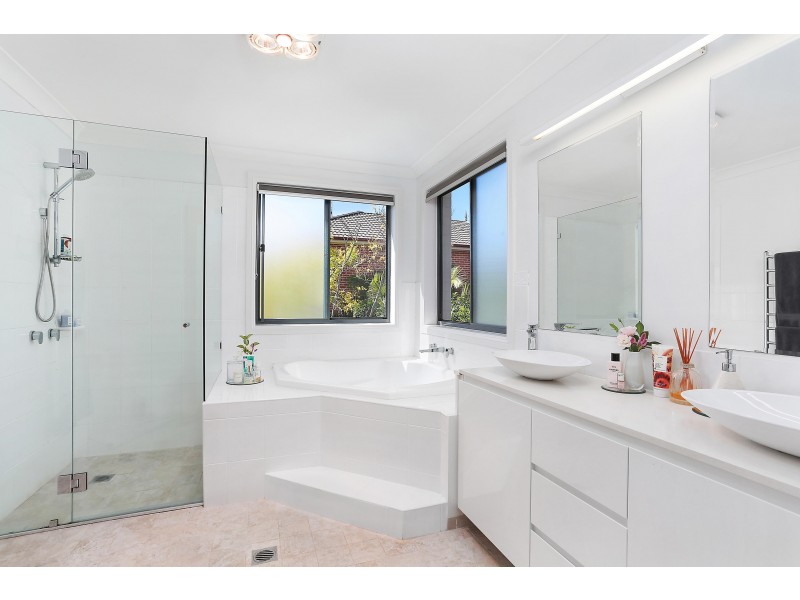 17 Waterside Grove, Warriewood NSW 2102