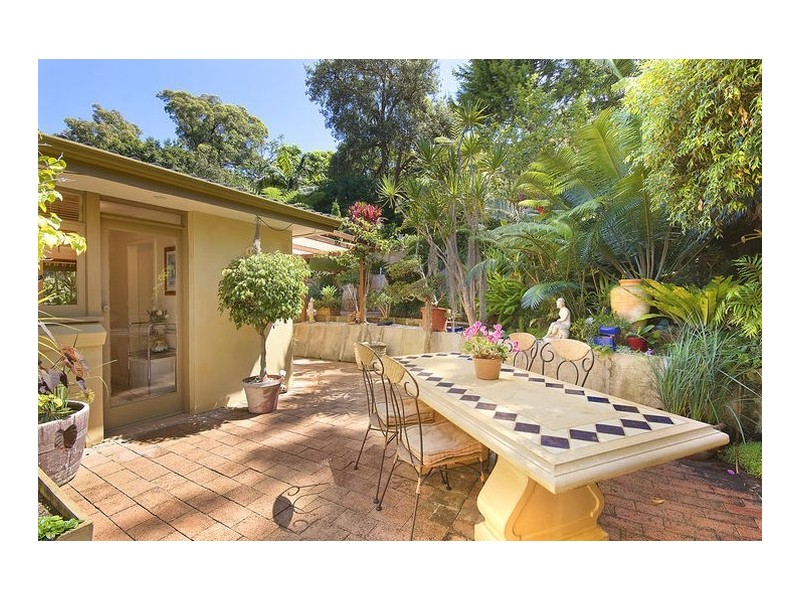 18 Jendi Avenue, Bayview NSW 2104