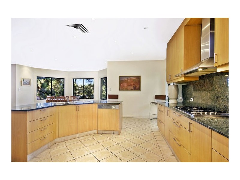 11 Friendship Place, Beacon Hill NSW 2100