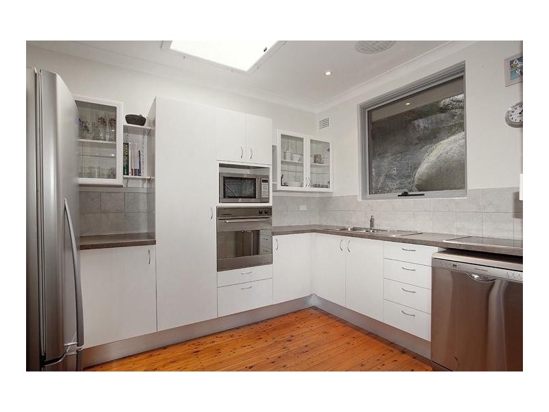 2 Larmer Place, Narraweena NSW 2099