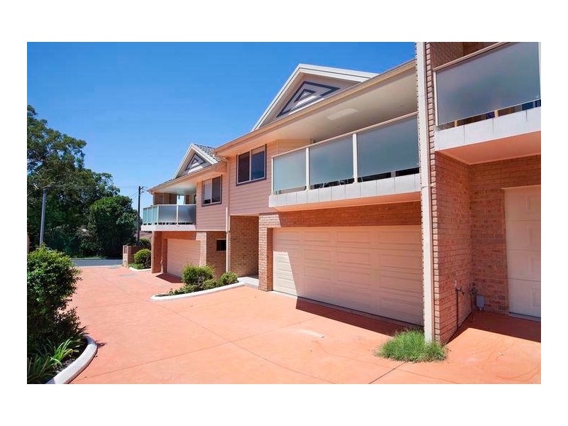 2/28 Boronia Street, East Gosford NSW 2250