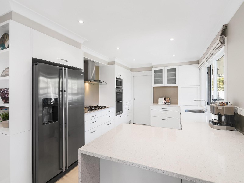 43 Dalwood Close, Eleebana NSW 2282