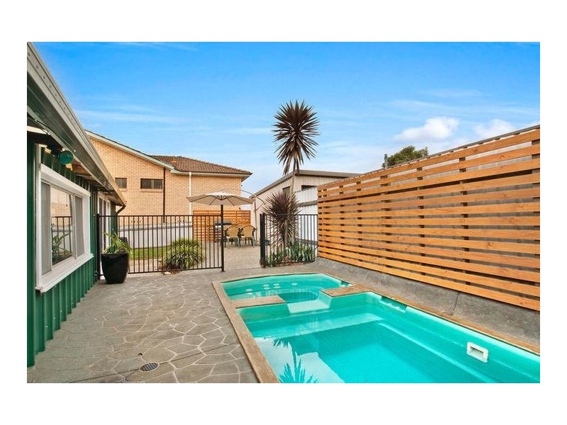 51A Thompson Road, Speers Point NSW 2284