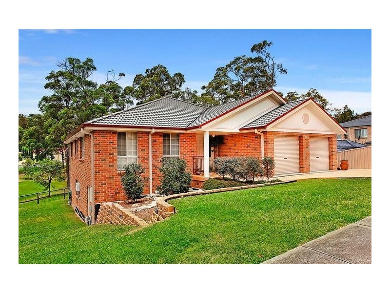 14 Warburton Close, Macquarie Hills NSW 2285