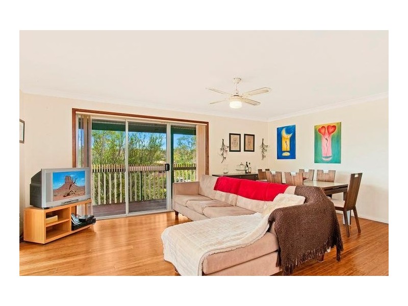 17 Pokolbin Close, Eleebana NSW 2282