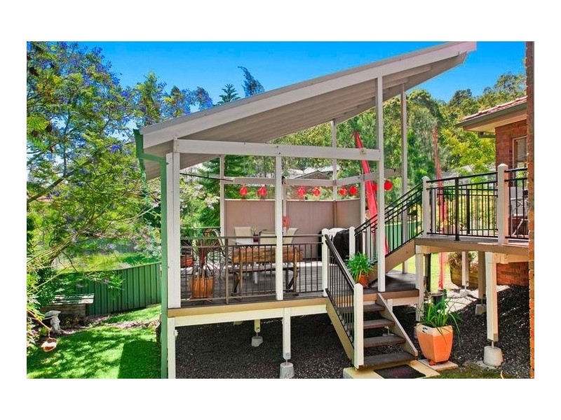 27 Woodside Drive, Eleebana NSW 2282