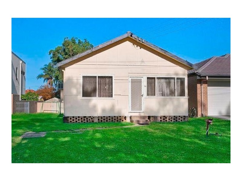 14 New Road, Warners Bay NSW 2282