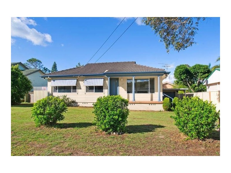 144 Macquarie Grove, Caves Beach NSW 2281