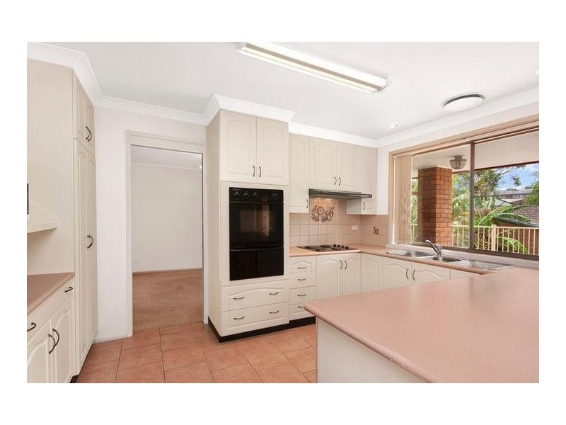 61 Ian Street, Eleebana NSW 2282
