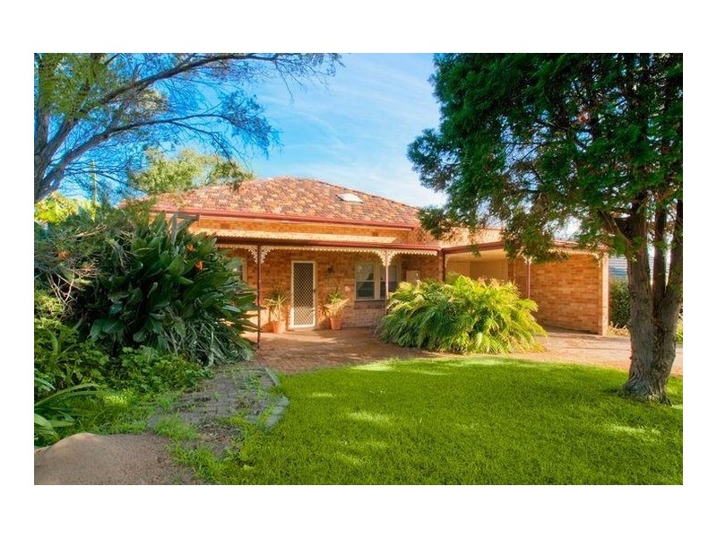 180 Marks Point Road, Marks Point NSW 2280