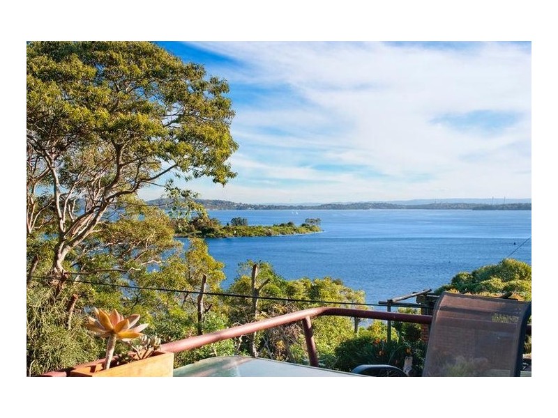 180 Marks Point Road, Marks Point NSW 2280