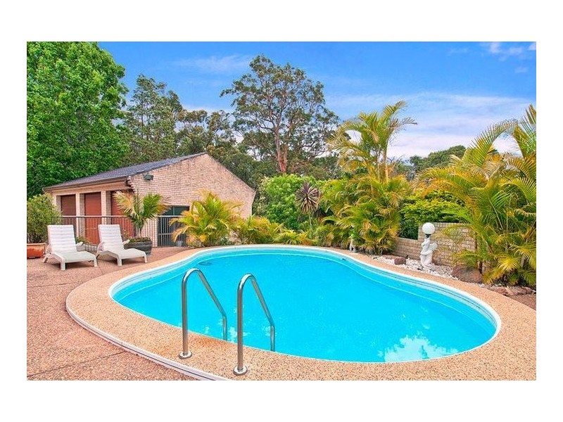 8 Edinburgh Close, Valentine NSW 2280