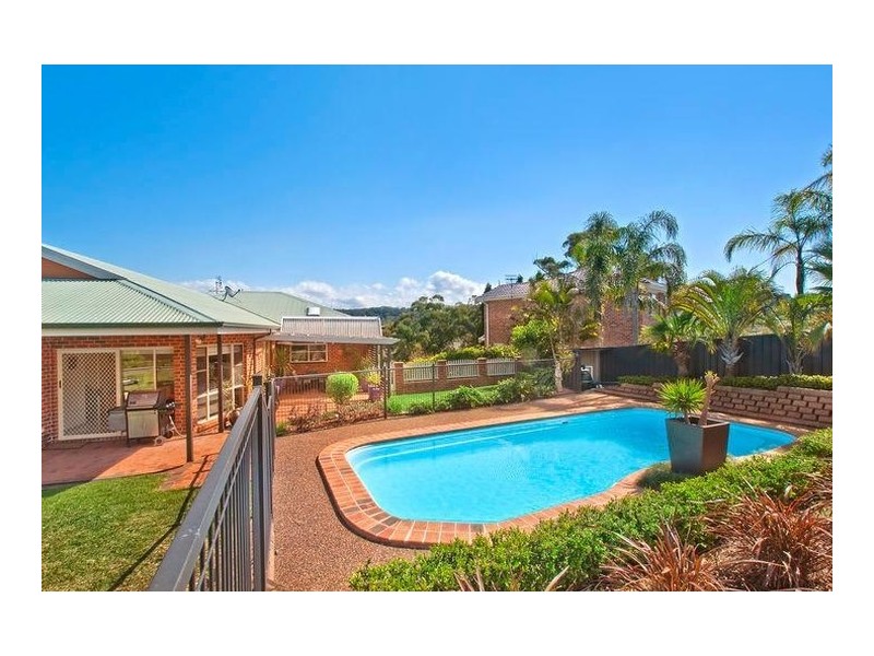 16 Kentmere Drive, Lakelands NSW 2282