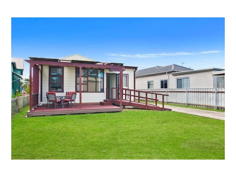 13 Elliott Street, Merewether NSW 2291