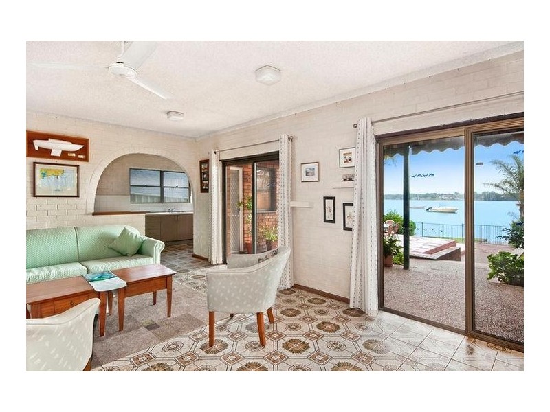 28 Marine Parade, Nords Wharf NSW 2281