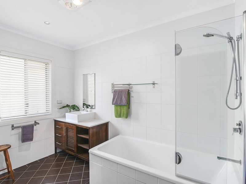 12 Cherry Road, Eleebana NSW 2282