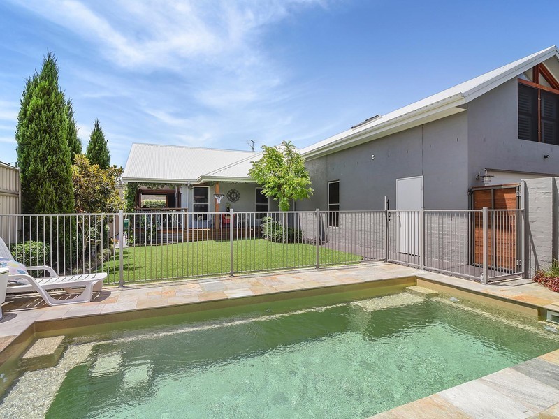 12 Cherry Road, Eleebana NSW 2282