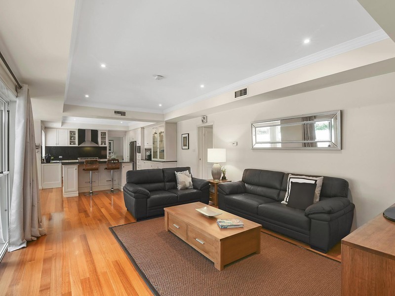 25 Boatmans Row, Eleebana NSW 2282