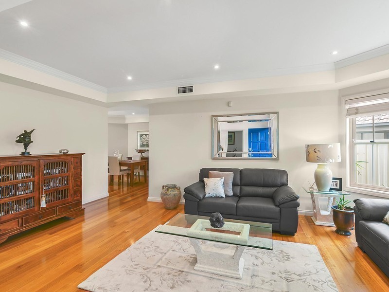 25 Boatmans Row, Eleebana NSW 2282