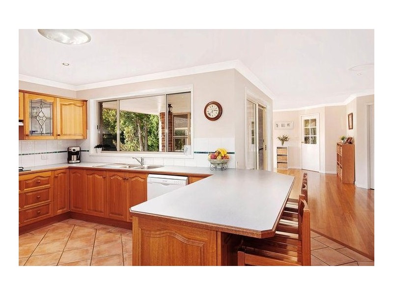 11 Desreaux Close, Eleebana NSW 2282