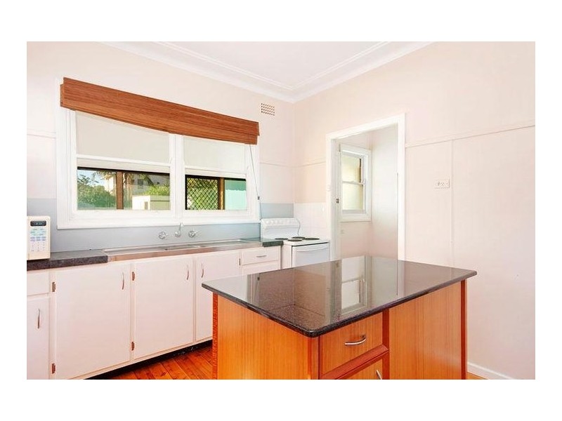 26 St Johns Drive, Croudace Bay NSW 2280