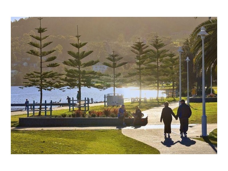 73 Yorston Street, Warners Bay NSW 2282