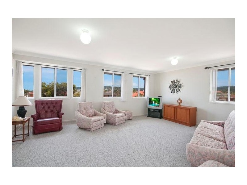 3 Ebbtide Close, Caves Beach NSW 2281