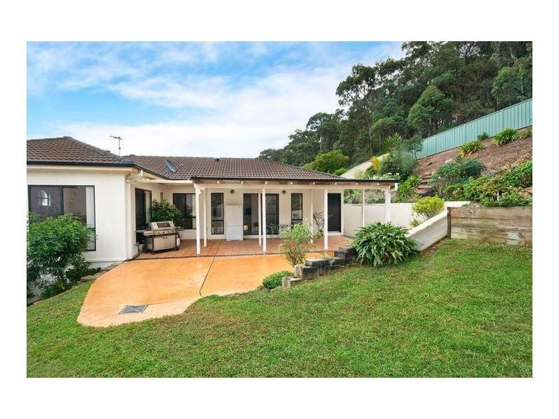 15 Whipbird Way, Belmont NSW 2280