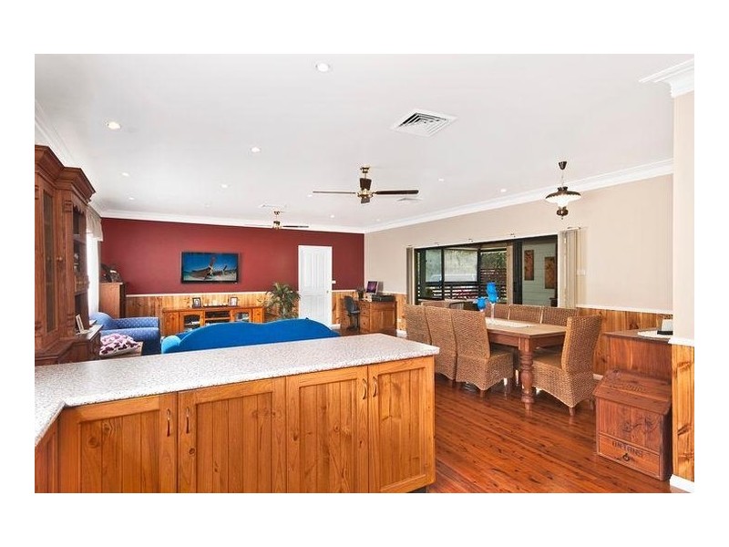 23 Margaret Street, Belmont North NSW 2280