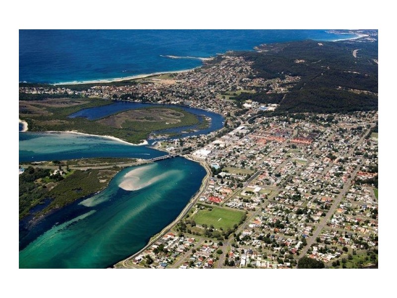 8 Lakeside Drive, Swansea NSW 2281