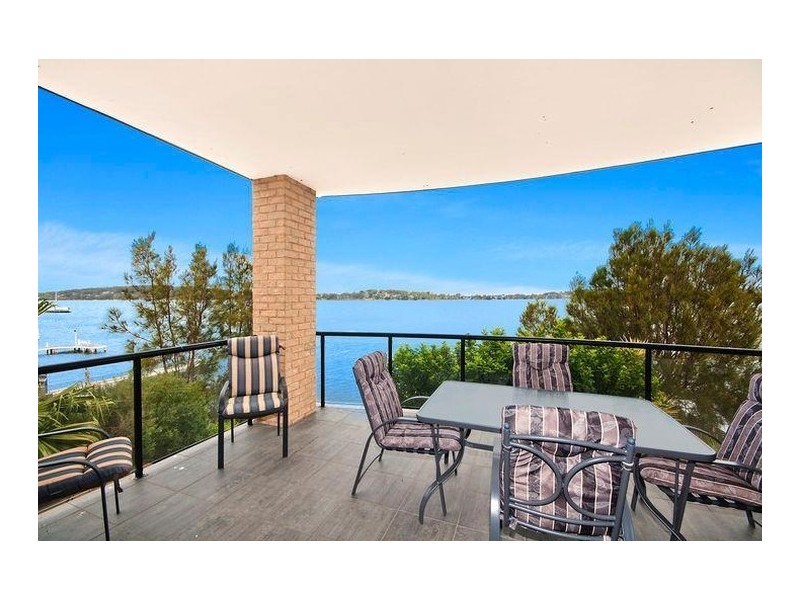 36 Sealand Road, Fishing Point NSW 2283