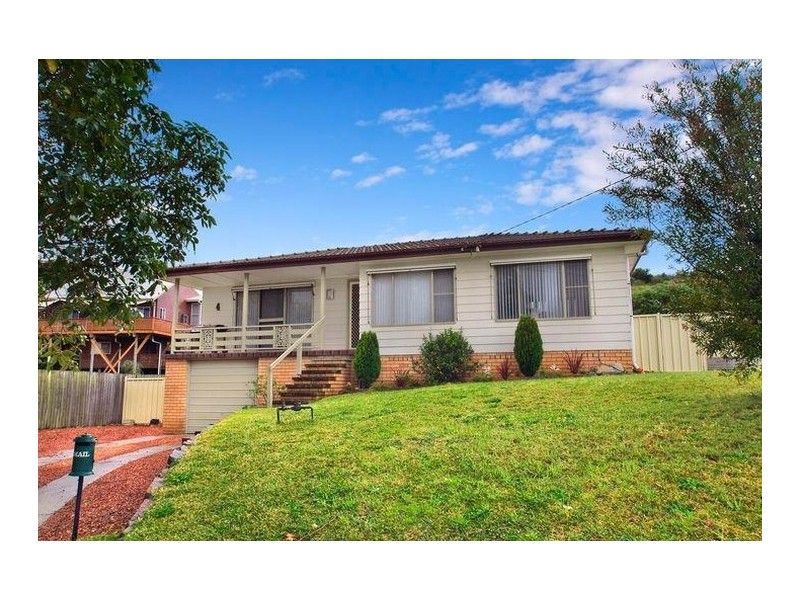 4 Davis Street, Speers Point NSW 2284