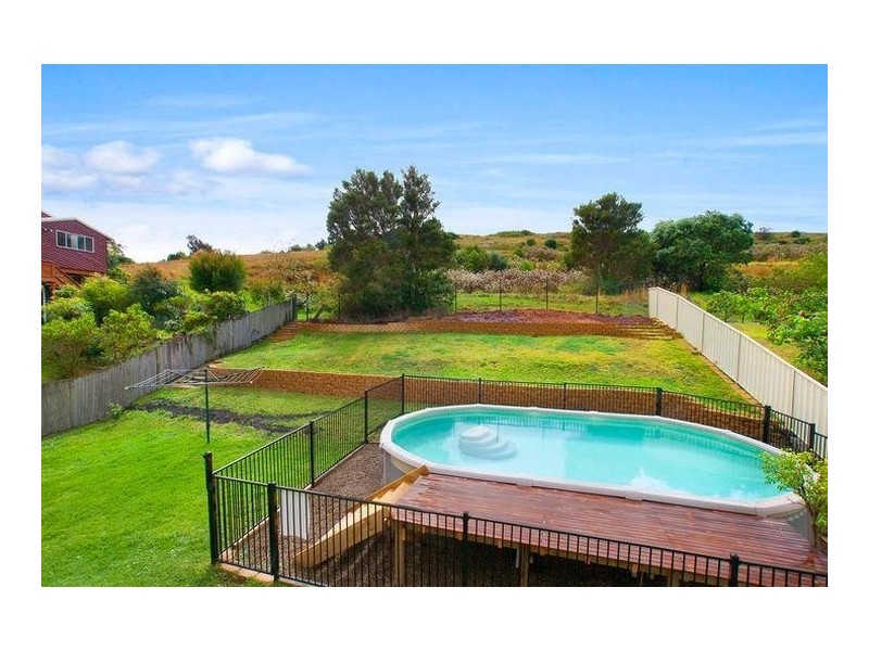 4 Davis Street, Speers Point NSW 2284