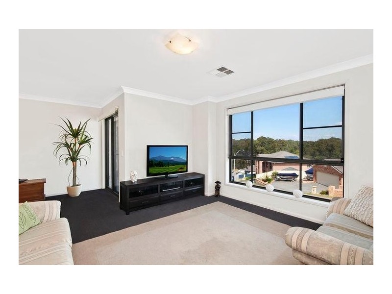 4 Corymbia Street, Croudace Bay NSW 2280