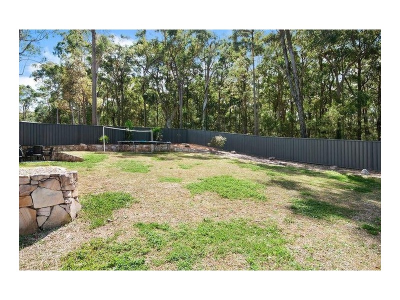 4 Corymbia Street, Croudace Bay NSW 2280
