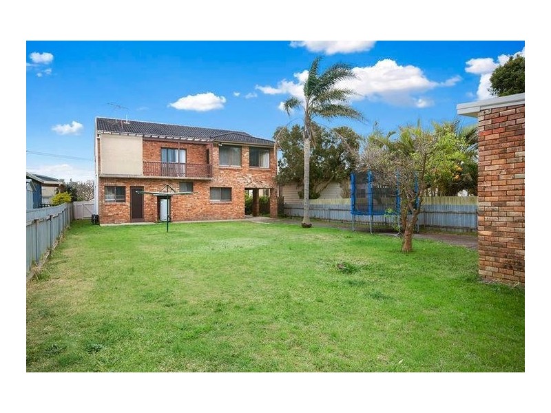 10 Aldunga Street, Blacksmiths NSW 2281