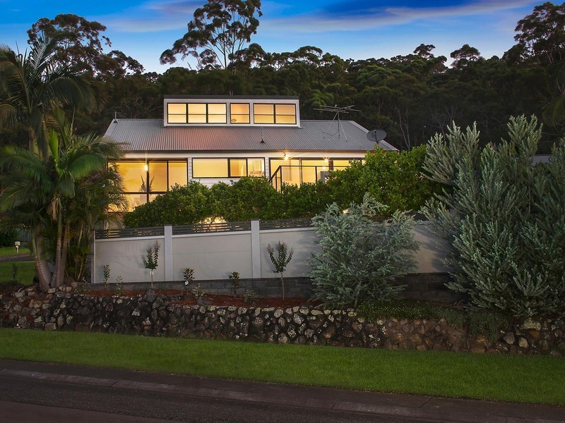 2 Mildura Close, Eleebana NSW 2282