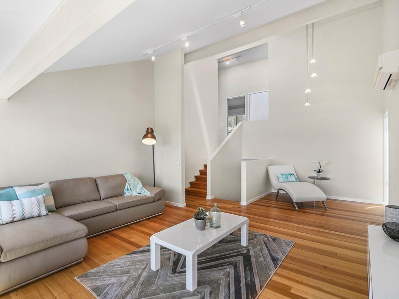 2 Mildura Close, Eleebana NSW 2282
