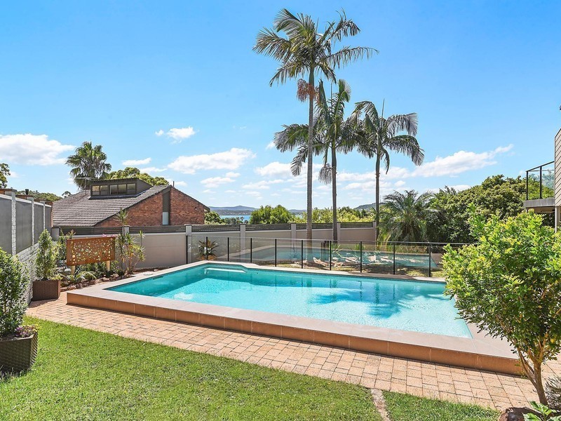 2 Mildura Close, Eleebana NSW 2282