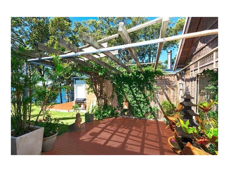 203 Watkins Road, Wangi Wangi NSW 2267