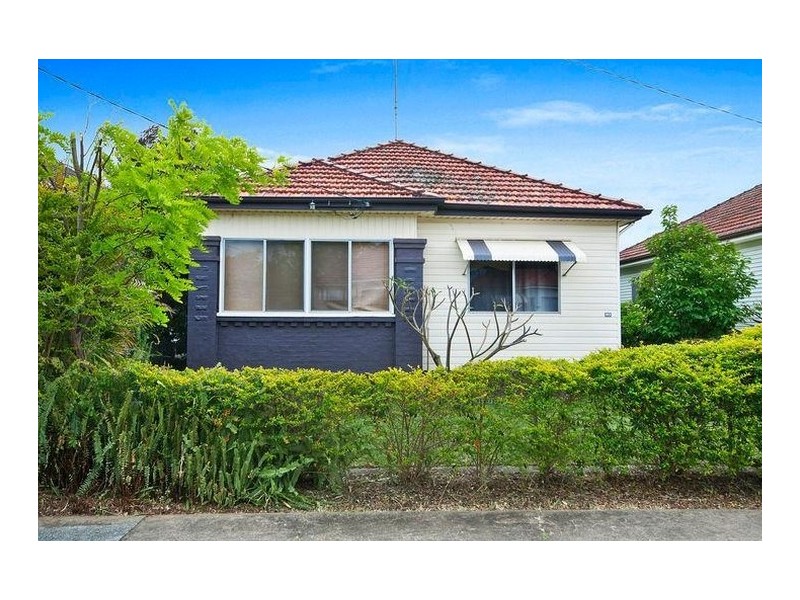 16 Phillips Street, Hamilton North NSW 2292
