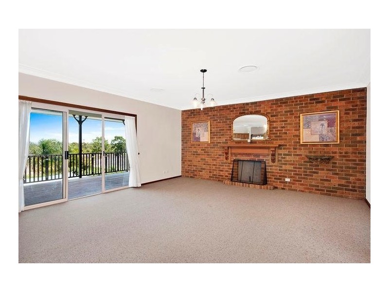 3 Silver Birch Close, Caves Beach NSW 2281