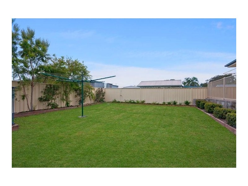 12 Haddon Crescent, Marks Point NSW 2280