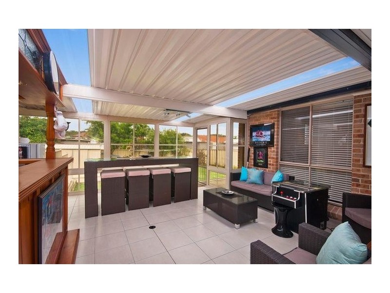 12 Haddon Crescent, Marks Point NSW 2280