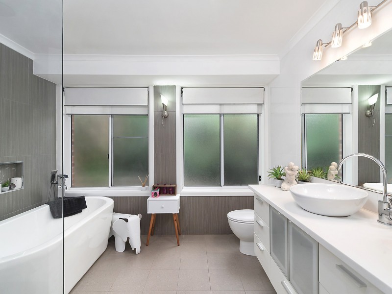 9 Glenridding Grove, Lakelands NSW 2282