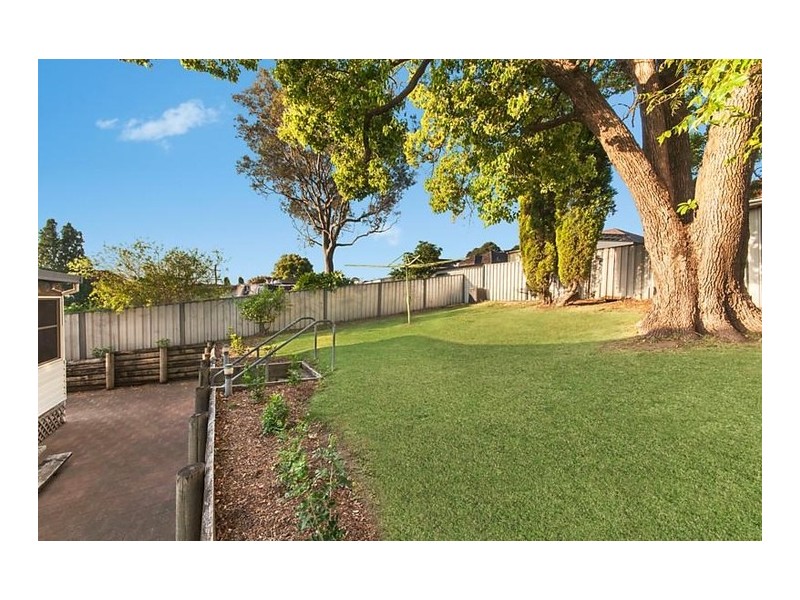 9 Angus Avenue, Waratah West NSW 2298