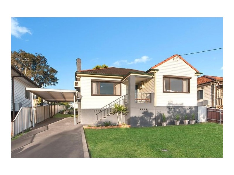 9 Angus Avenue, Waratah West NSW 2298