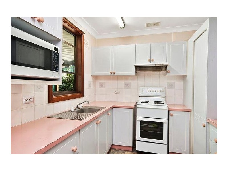 8 Mallee Street, Gateshead NSW 2290